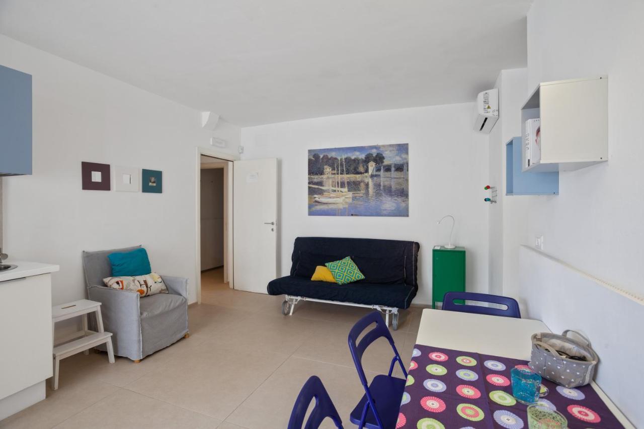 Casalmare Apartments One Step From The Sea Mola di Bari Eksteriør billede